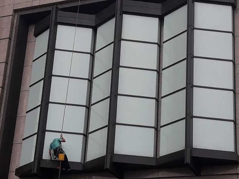 Đội ngũ nhân viên chuyên môn cao, nhiệt tình