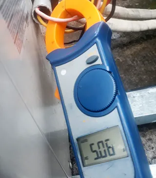 Đo dòng điện máy lạnh Anitime