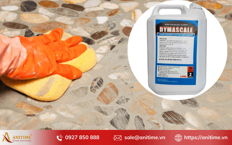 Tẩy nền gạch bị dính xi măng bằng dung dịch Dymachem