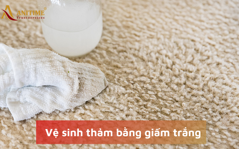 Vệ sinh thảm bằng giấm trắng